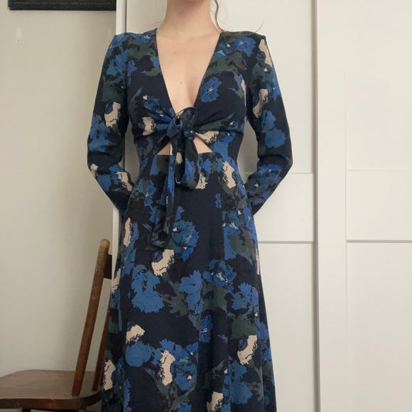 Aritzia Aubagne dress, size 2 - Picture 3 of 3